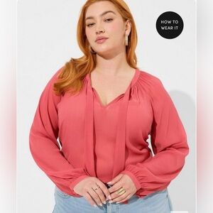 NWT Torrid Crinkle Chiffon Tie Neck Blouse